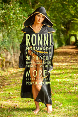 Ronni Normandy art nude photos of nude models